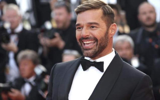 bacisi-oglu-riki-martini-fiziki-zorakiliqda-ittiham-edir