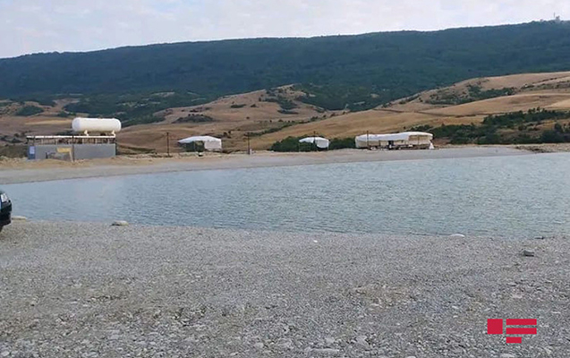 samaxida-golde-batan-uc-usaqdan-ikisi-oldu