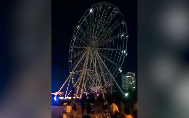 karusel-siradan-cixdi-24-nefer-goyde-qaldi