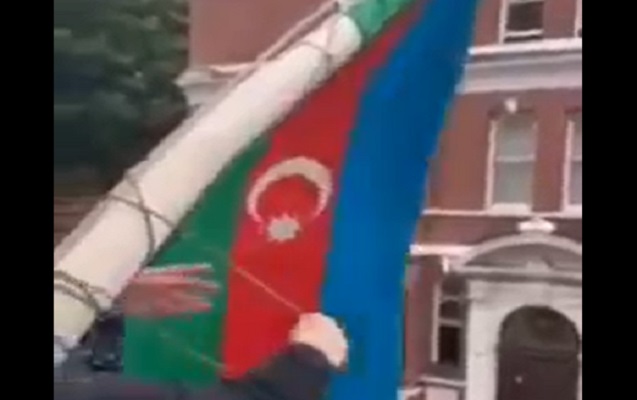 Londondakı səfirliyimizdə yenidən Azərbaycan bayrağı dalğalanır