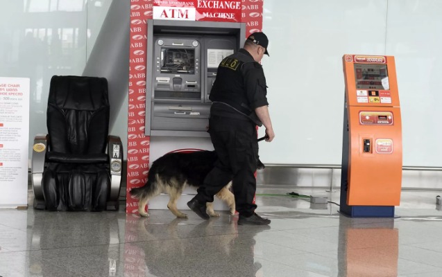 İrəvan aeroportunda bomba həyəcanı