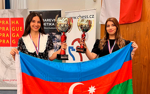oten-gun-tarix-yazan-qadinlarimiz