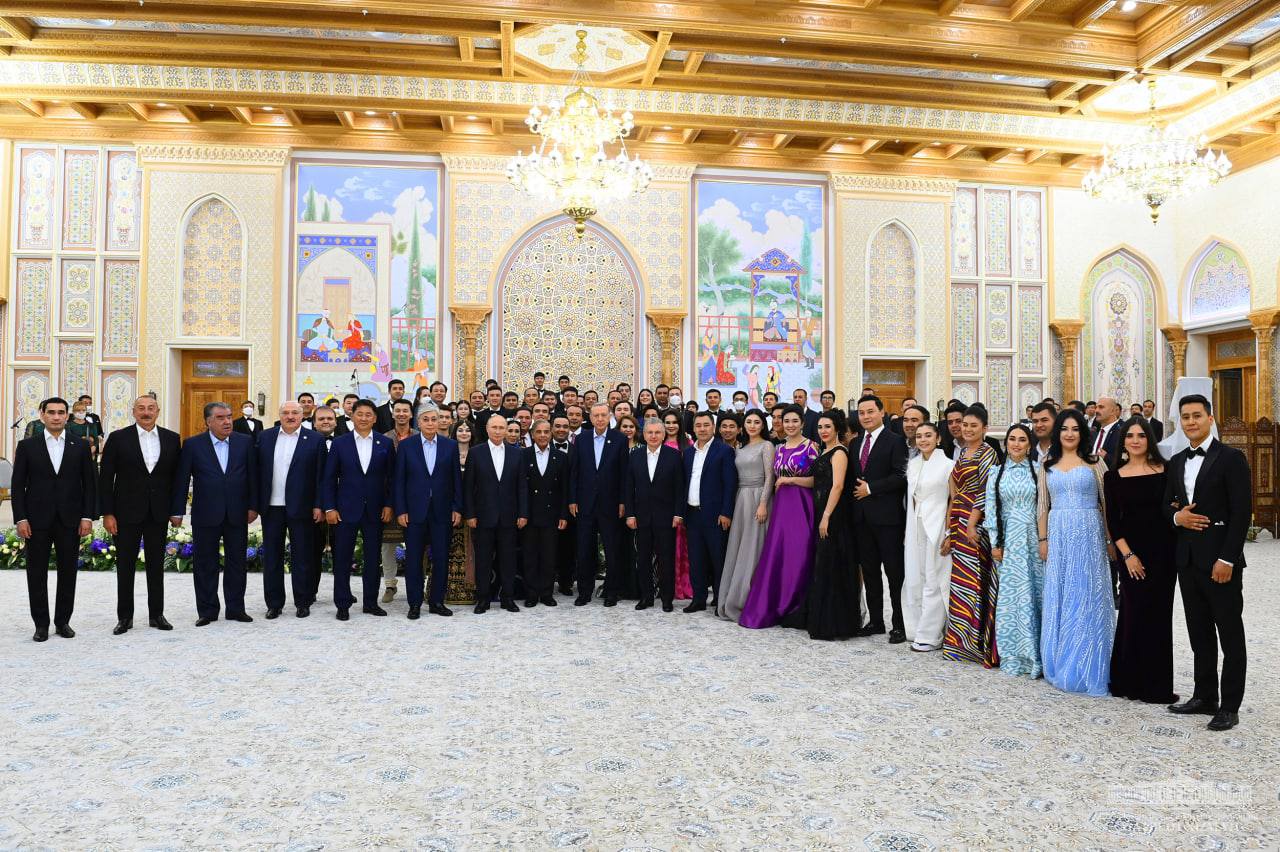 Prezidentlərin fotosu gündəm oldu