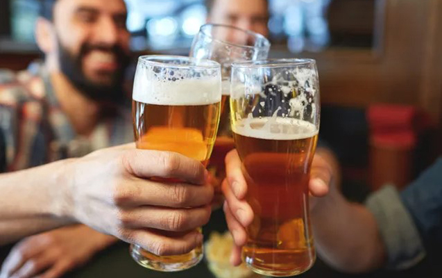 piveye-gore-25-illik-qonsusunun-42-manatini-ogurladi