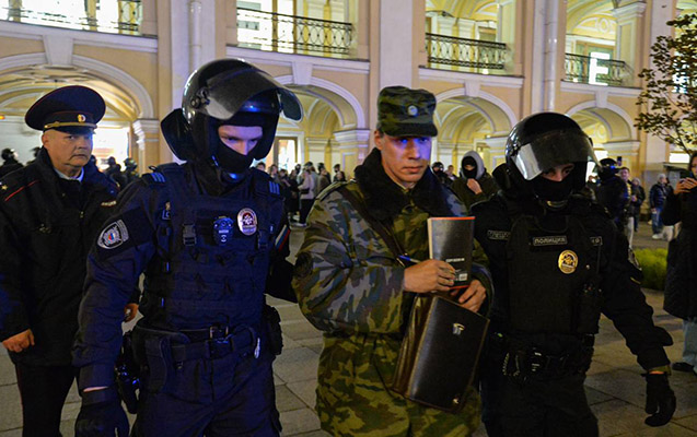 Kremldən saxlanılan etirazçıların orduya çağırılmasına