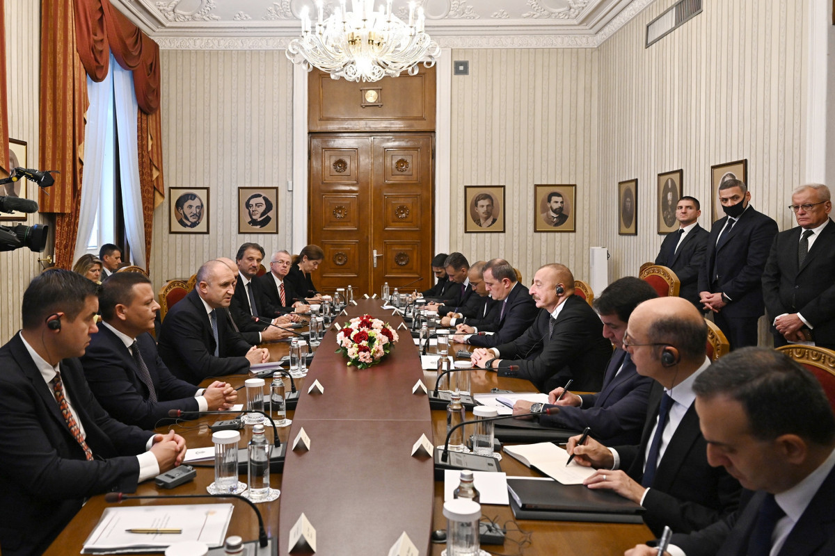 Состоялась встреча президентов Азербайджана и Болгарии