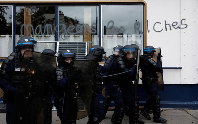 Parisdə nümayişçilərlər polis arasında toqquşmalar başlayıb