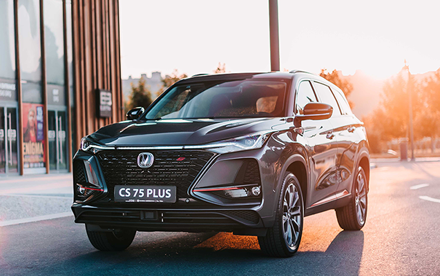 neftci-pfk-kapitani-emin-mahmudovun-yeni-avtomobili