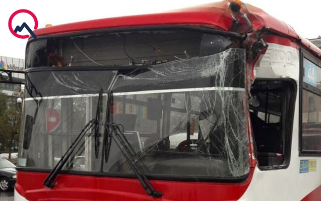 bakida-marsrut-avtobuslari-toqqusdu