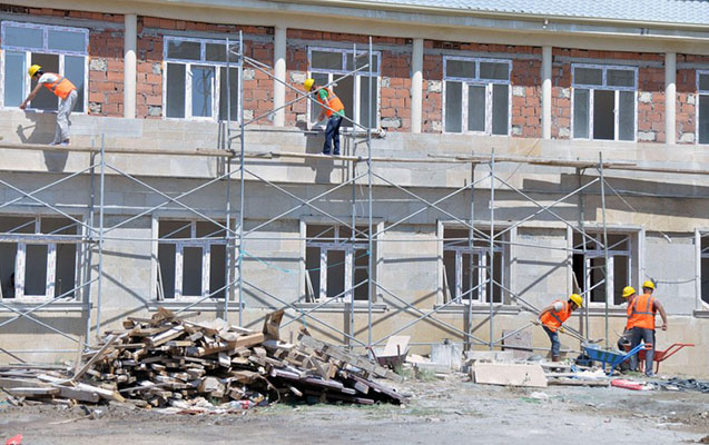 Azad edilən ərazilərdə 2026-cı ilədək tikiləcək məktəblərin sayı açıqlandı