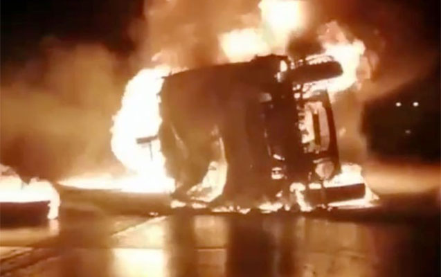 ABŞ-da yanacaq maşını aşdı, minlərlə insan təxliyyə olundu