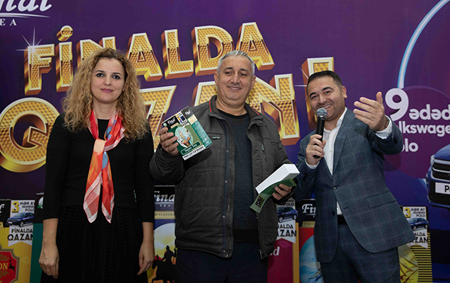 “Finalda qazan!” lotereyasının 1-ci tirajının qaliblərinə mobil telefonları təqdim edildi