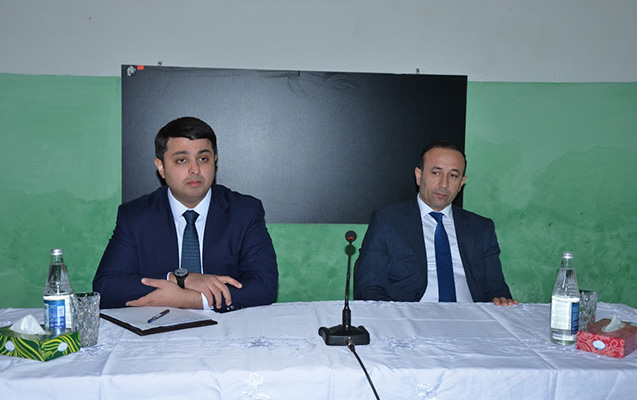 İcra başçısı vətəndaşların problemlərini dinlədi