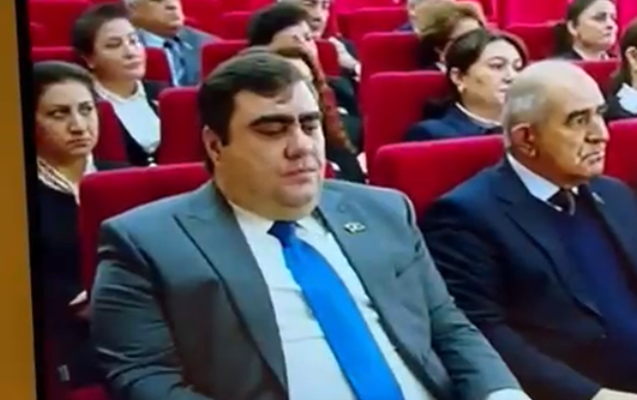 Oğlu Vasif Talıbovun istefasına belə əl qaldırıb - Video