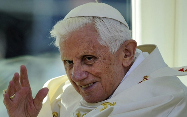XVI Benedikt vəfat etdi