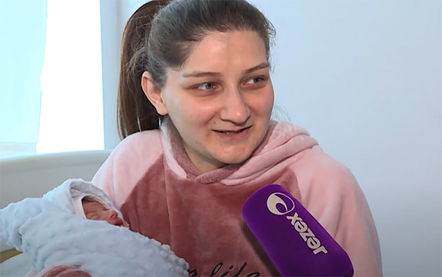 yeni-ilin-ilk-deqiqesinde-dunyaya-geldi