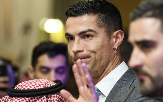 “Avropa klublarından təkliflər almışam”