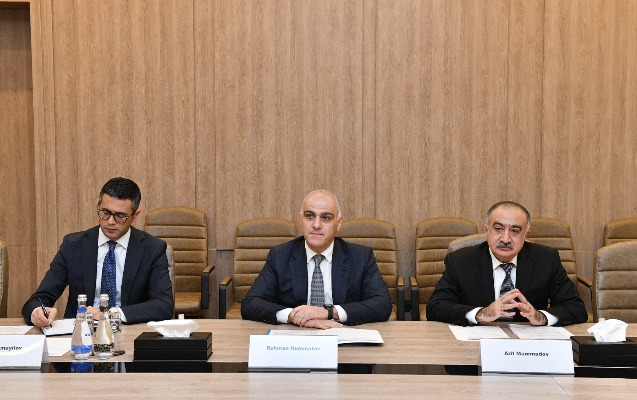 wizzairin-azerbaycanin-regionlarina-ucuslarin-sayini-artirmasi-muzakire-olundu