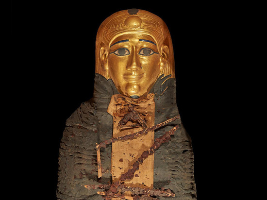 В мумии “золотого мальчика” нашли загадочные амулеты