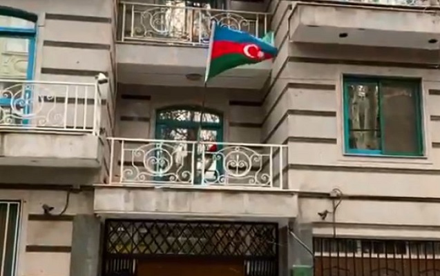 Пост “Трактор”а в связи с нападением на посольство Азербайджана