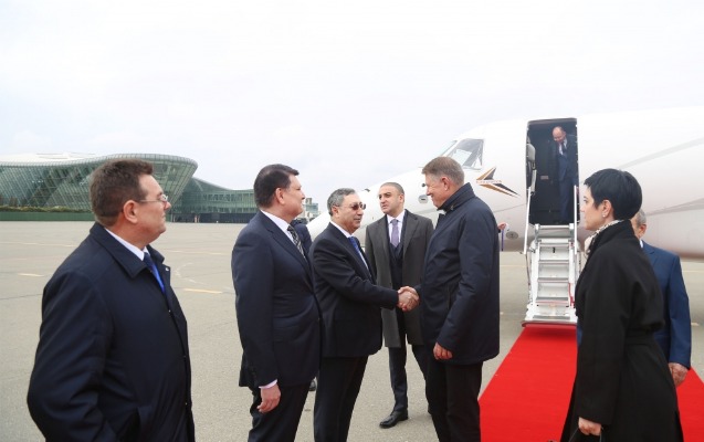 ruminiya-prezidenti-azerbaycana-geldi