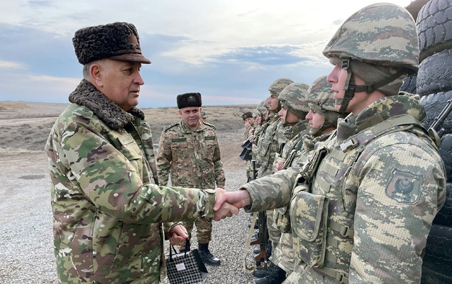 kerim-veliyev-herbi-hisselerin-xidmeti-doyus-fealiyyetini-yoxladi