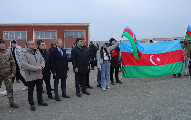 genceden-turkiyeye-150-tona-yaxin-yardim-gonderildi