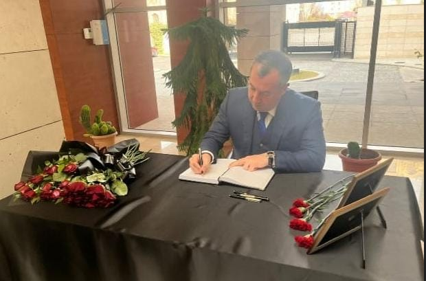 vuqar-abbasov-turkiyenin-naxcivandaki-konsullugunda-olub