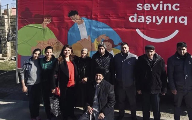 serverin-ailesi-ile-gorusub-yardim-etdiler