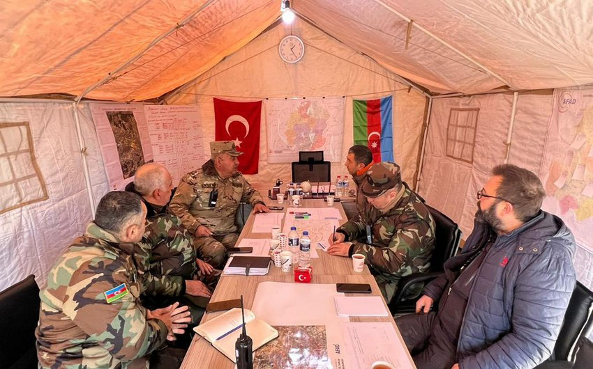 fhn-in-zelzele-bolgesindeki-qerargahinda-toplanti-kecirildi