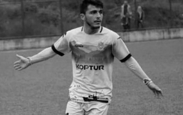 zelzelede-olen-futbolcunun-adi-stadiona-verildi