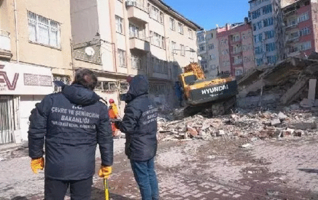 turkiyede-153-min-506-menzil-tecili-sokulmelidir