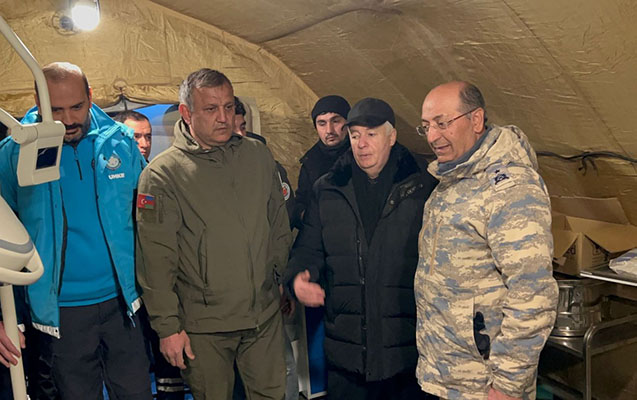 turkiyeli-nazir-sehra-hospitalinda-general-leytenant-etibar-mirzeyevle-gorusdu