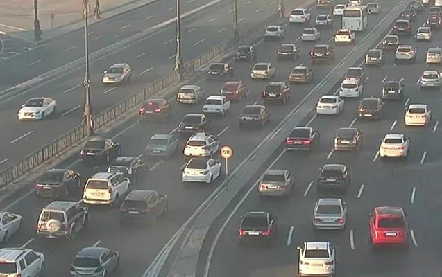 Hazırda Bakının bu yollarında tıxac var — Siyahı