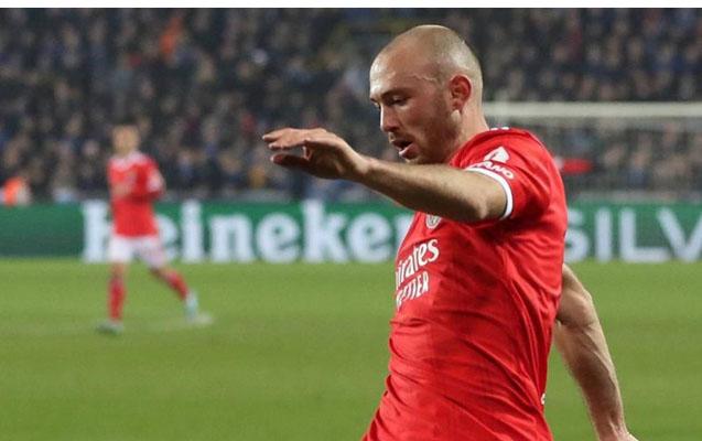 cl-de-heftenin-en-yaxsi-futbolcusu-aciqlandi