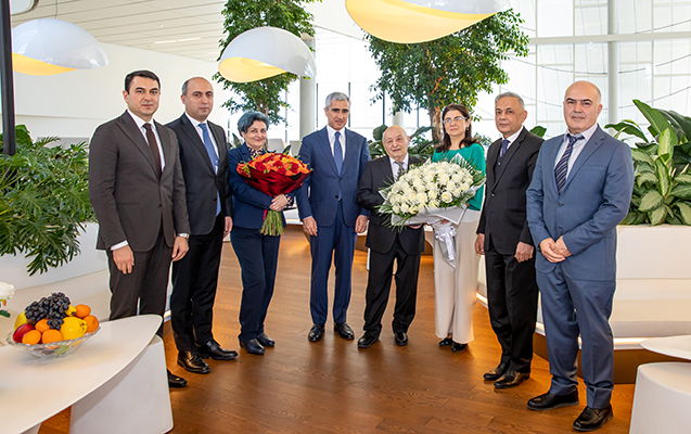 omer-eldarova-emek-ordeni-teqdim-olundu