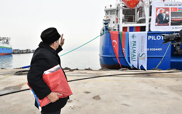 sehid-pilot-xeyyam-eliyevin-adini-dasiyan-gemi-suya-buraxildi