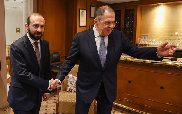 lavrov-hindistanda-mirzoyanla-gorusdu