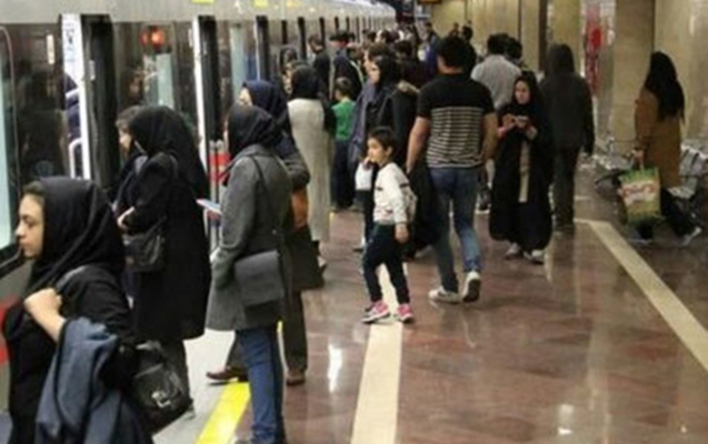 Tehran metrosunda qorxulu anlar
