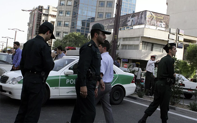 iranda-mekteblileri-zeherlediklerini-etiraf-etdiler