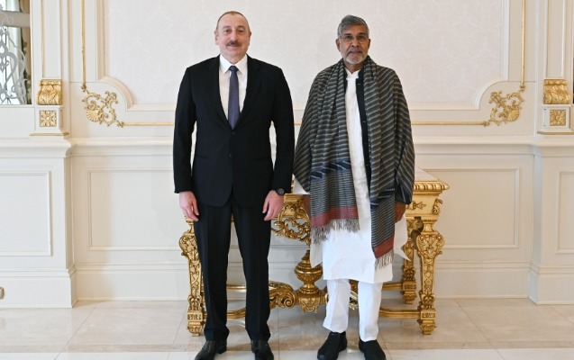 prezident-nobel-sulh-mukafati-laureatini-qebul-etdi