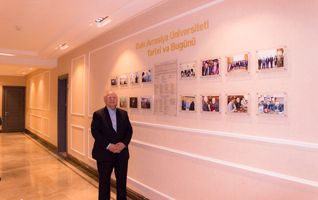 kecmis-xarici-isler-naziri-hesen-hesenov-baau-da-muhazire-oxudu