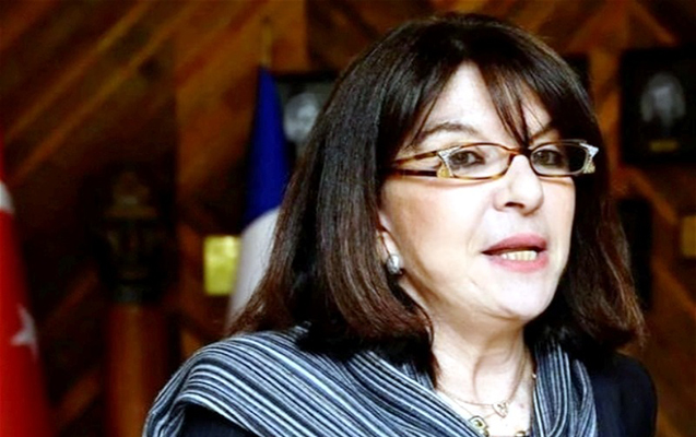 fransali-senator-baki-ve-paris-kucelerini-muqayise-edib