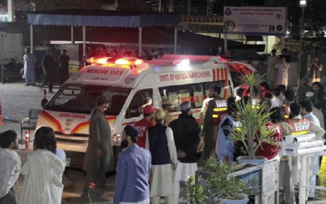 В результате землетрясения в Афганистане и Пакистане погибло 13 человек