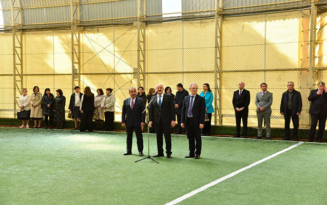 nesimide-heyder-eliyev-ili-ile-bagli-futbol-turniri-basladi