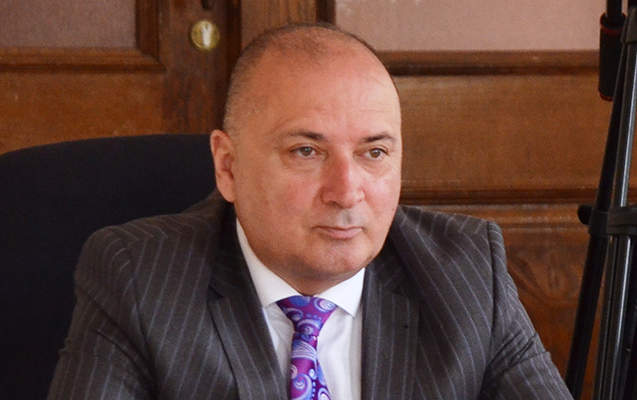 varis-edebiyyat-fondunun-bas-direktoru-oldu