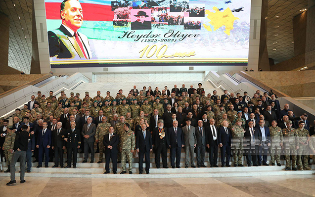 heyder-eliyev-ve-azerbaycanda-veteran-herekati-movzusunda-konfrans-kecirildi