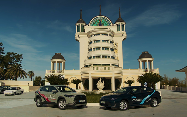 efsanevi-corolla-nin-yenilenmis-versiyasi-ve-yepyeni-corolla-cross-modeli