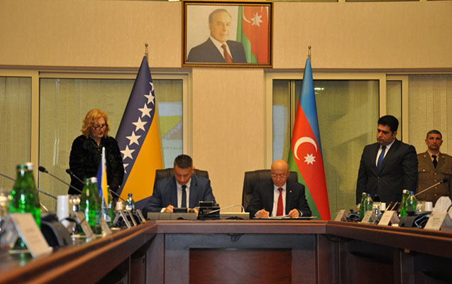 kemaleddin-heyderov-nenad-nesicin-basciliq-etdiyi-numayende-heyeti-ile-gorusub
