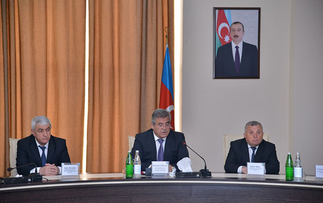 qaradagda-heyder-eliyev-ve-azerbaycan-dili-movzusunda-konfrans